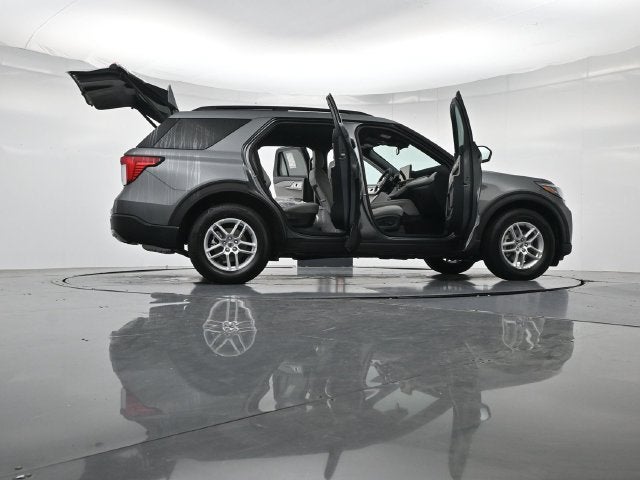 2027 Ford Explorer Active Comfort Package