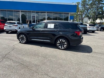 2025 Ford Explorer Platinum