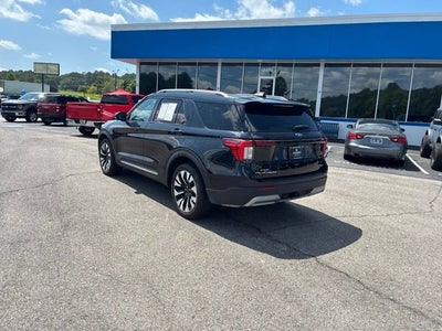 2025 Ford Explorer Platinum