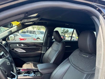 2025 Ford Explorer Platinum