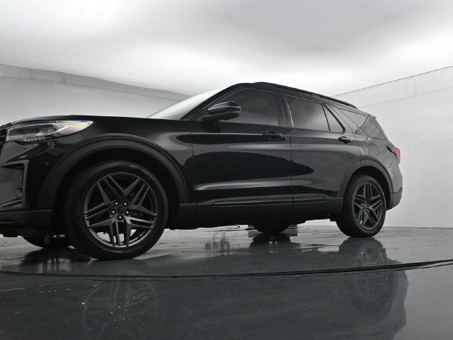 2025 Ford Explorer ST Twin Panel Moonroof