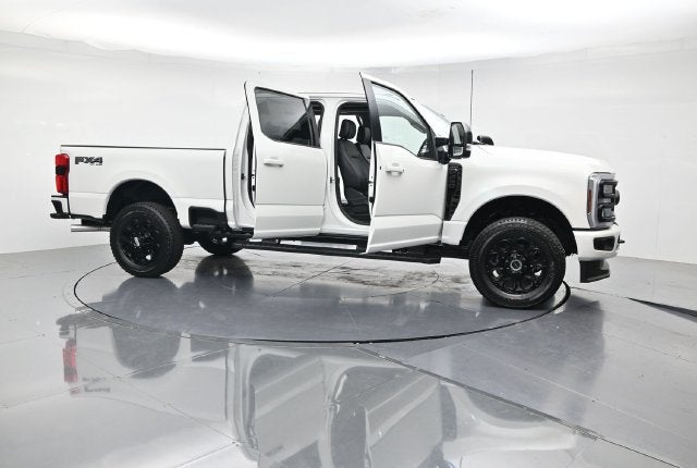 2027 Ford F-250SD Lariat 7.3L