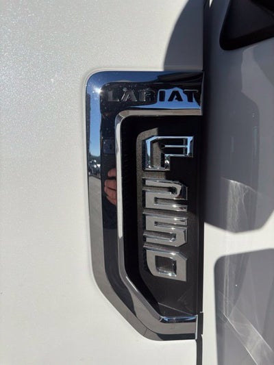 2022 Ford F-250SD Lariat