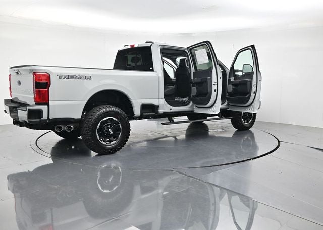 2026 Ford F-350SD Lariat Tremor