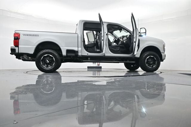 2026 Ford F-350SD F-350® Lariat®