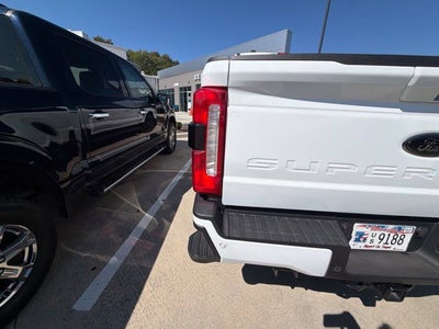 2025 Ford F-350SD Lariat