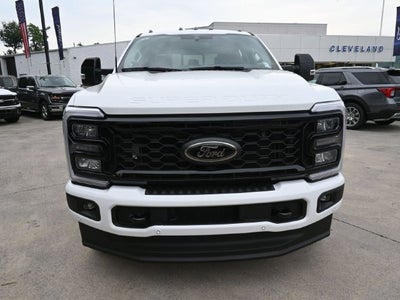 2025 Ford F-350SD Lariat
