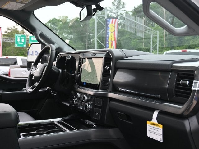 2025 Ford F-350SD Lariat