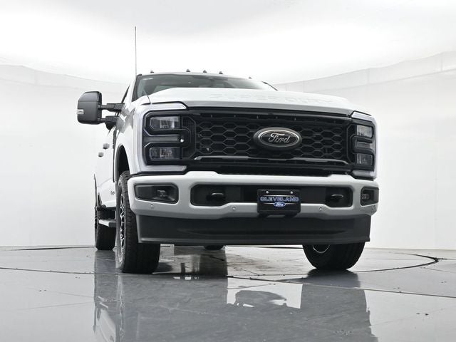 2026 Ford F-350SD F-350® Lariat®
