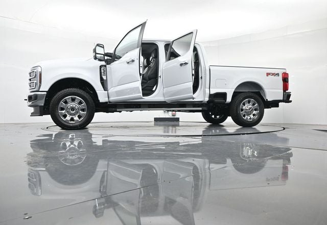 2026 Ford F-350SD F-350® Lariat®