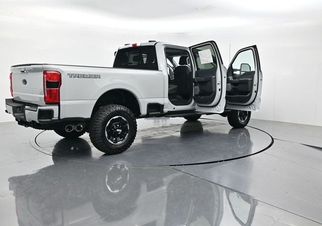 2026 Ford F-350SD Lariat Tremor