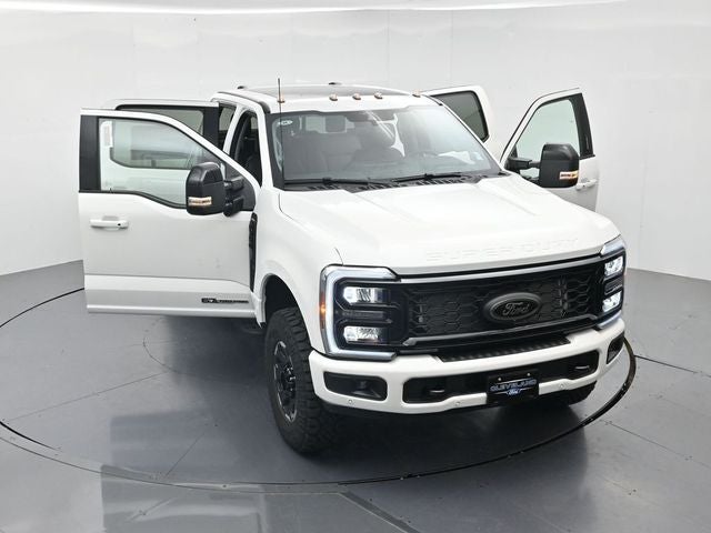 2026 Ford F-350SD Lariat Tremor
