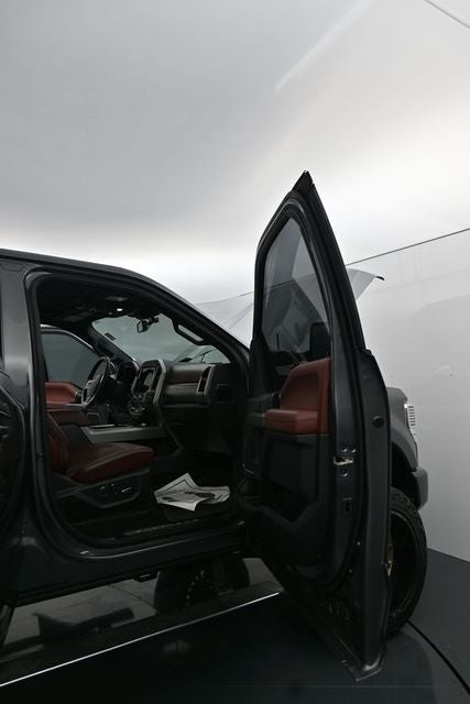 2022 Ford F-350SD Platinum