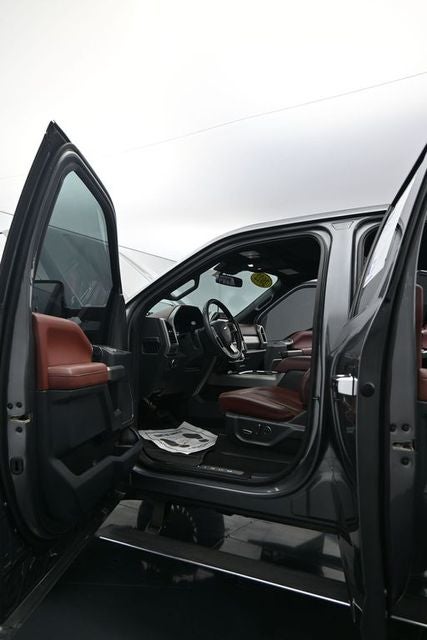 2022 Ford F-350SD Platinum