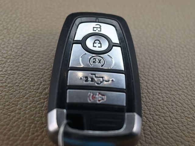 2022 Ford F-350SD Lariat DRW