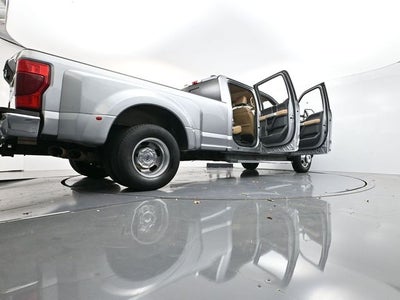 2022 Ford F-350SD Lariat DRW