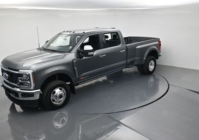 2026 Ford F-350SD Lariat DRW