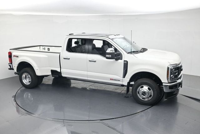 2026 Ford F-350SD F-350® Lariat®