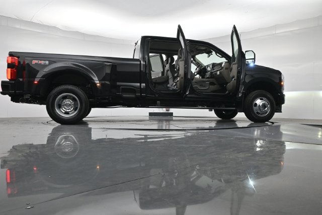 2026 Ford F-350SD Platinum DRW