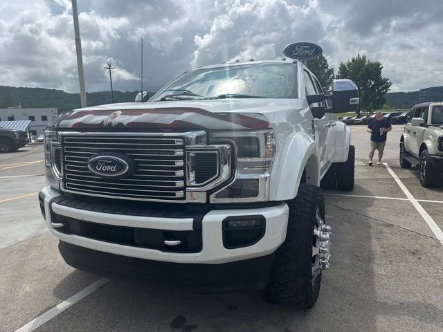 2022 Ford F-450SD Platinum DRW