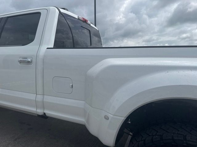2022 Ford F-450SD Platinum DRW