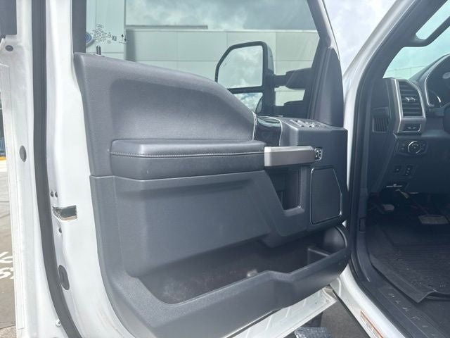 2022 Ford F-450SD Platinum DRW