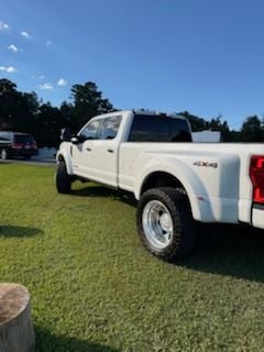 2022 Ford F-450SD Platinum DRW