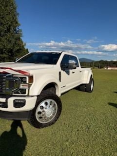 2022 Ford F-450SD Platinum DRW