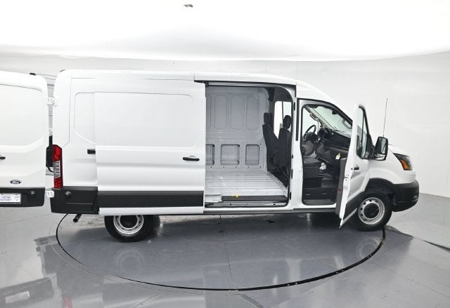 2027 Ford Transit-250 Base
