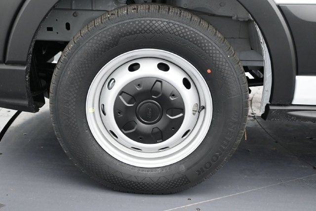 2027 Ford Transit-250 Base Medium Roof
