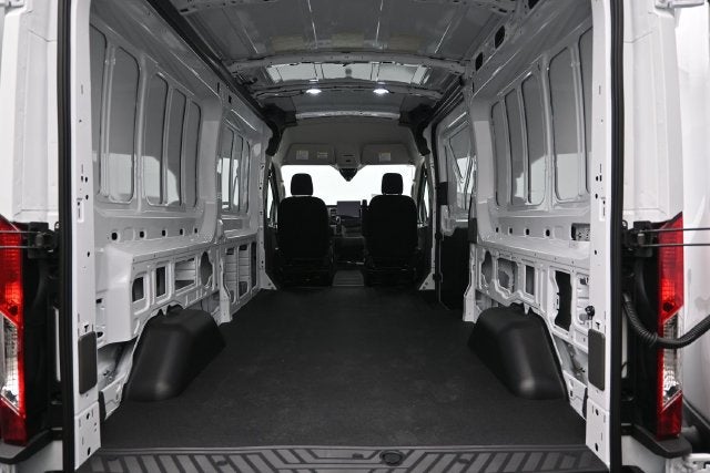 2027 Ford Transit-250 Base Medium Roof