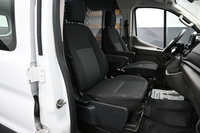 2022 Ford Transit-250 Base