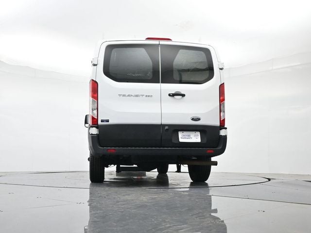 2022 Ford Transit-250 Base