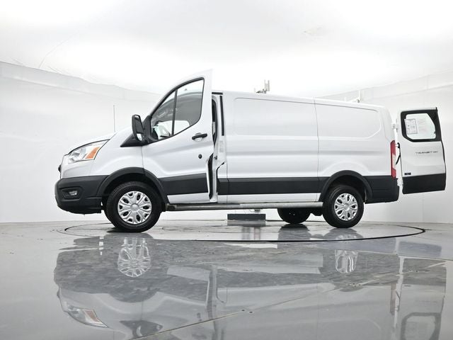 2022 Ford Transit-250 Base