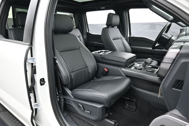 2026 Ford F-150 Lariat BLACK APPEARANCE PLUS, BED UTILITY