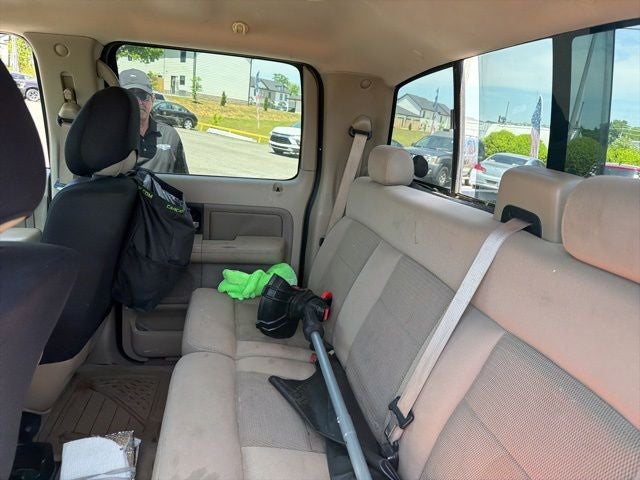 2004 Ford F-150 XLT