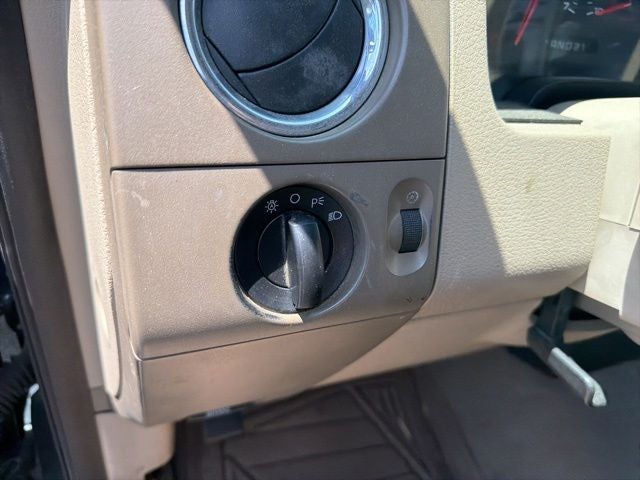 2004 Ford F-150 XLT