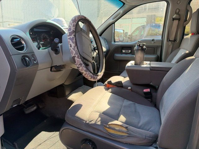 2004 Ford F-150 XLT
