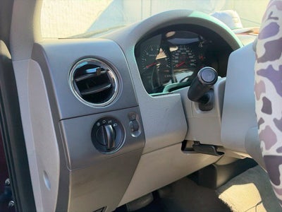 2004 Ford F-150 XLT