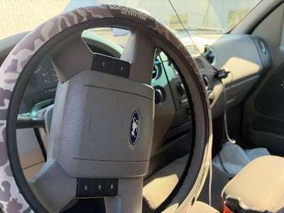 2004 Ford F-150 XLT