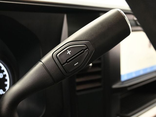 2025 Ford F-350 Super Duty XLT - Photo 22