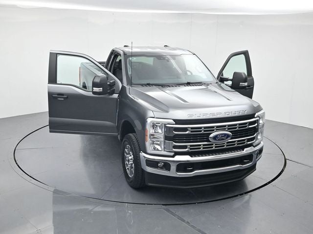 2025 Ford F-350 Super Duty XLT - Photo 45