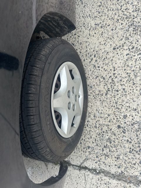 2004 Chevrolet Cavalier Base