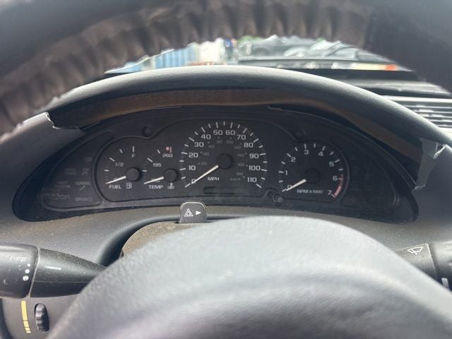 2004 Chevrolet Cavalier Base