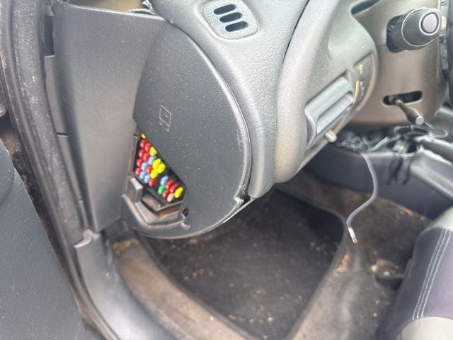 2004 Chevrolet Cavalier Base