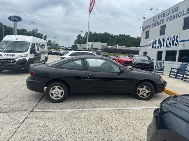 2004 Chevrolet Cavalier Base