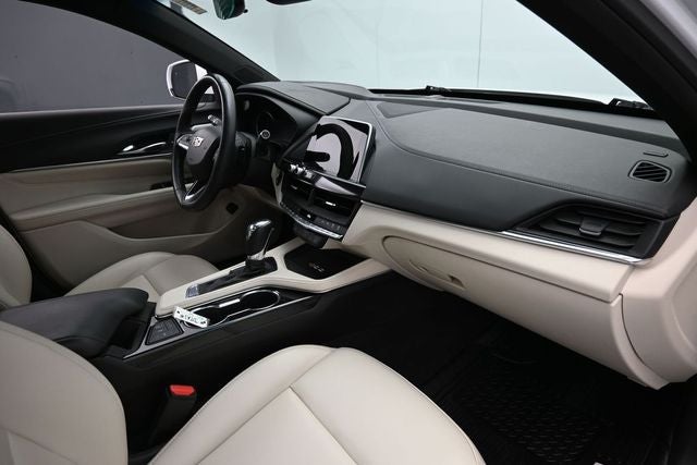 2023 Cadillac CT4 Luxury