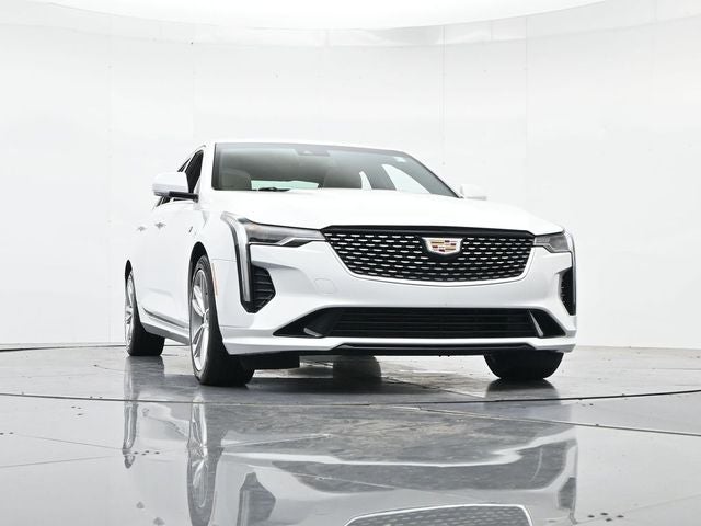 2023 Cadillac CT4 Luxury