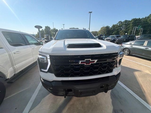 2025 Chevrolet Silverado 2500HD ZR2