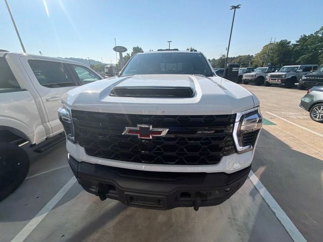 2025 Chevrolet Silverado 2500HD ZR2